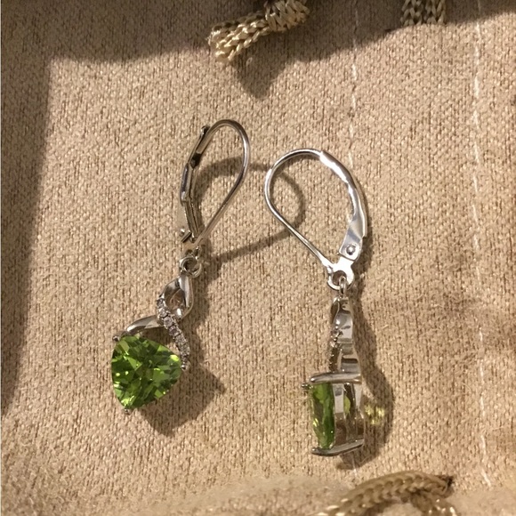 NWOT Madagascar Natural Peridot & White Topaz 925 Lever Back Earrings - Picture 7 of 14